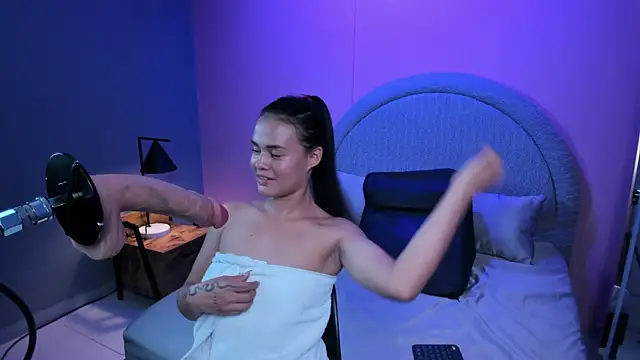 Sara rhoades online show from 27, 3, 2026