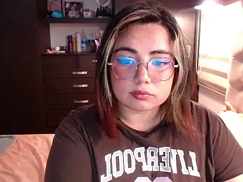 Snapshot of YiniBelle chatting on 10, 2, 2026 YiniBelle online show from 10, 2, 2026