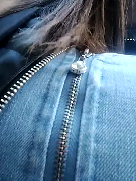 Snapshot of la_beba20 chatting on 3, 12, 2025 la beba20 online show from 3, 12, 2025