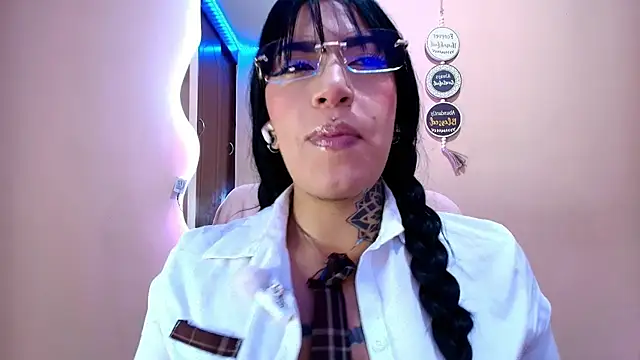 Snapshot of catte_jensen chatting on 4, 7, 2026 catte jensen online show from 4, 7, 2026