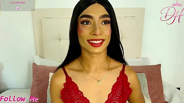 Snapshot of Daphne_Hills chatting on 29, 7, 2026 Daphne Hills online show from 29, 7, 2026