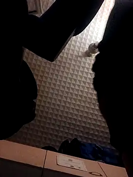 Snapshot of hotguy71000 chatting on 29, 11, 2025 hotguy71000 online show from 29, 11, 2025