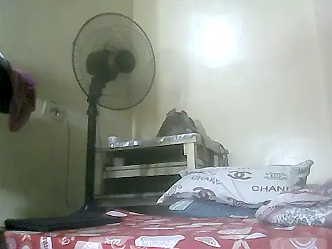 loriepinay46 online show from 14, 2, 2026