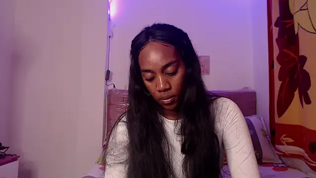 AishaOwens online show from 6, 3, 2026