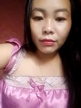 Snapshot of Qiune92 chatting on 13, 11, 2025 Qiune92 online show from 13, 11, 2025