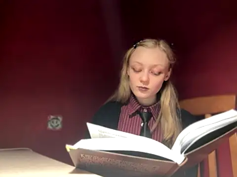 moonlight fiend online show from 19, 12, 2025