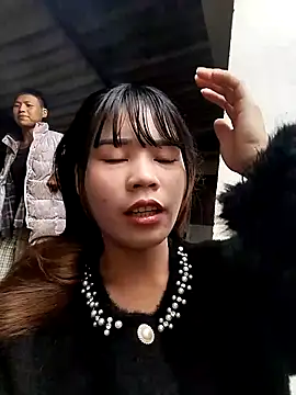 Snapshot of gugu0022 chatting on 4, 12, 2025 gugu0022 online show from 4, 12, 2025