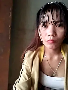 Snapshot of gugu0022 chatting on 5, 12, 2025 gugu0022 online show from 5, 12, 2025