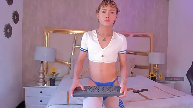 Snapshot of JacobRusso chatting on 19, 6, 2026 JacobRusso online show from 19, 6, 2026