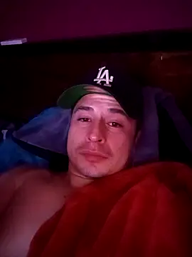 Snapshot of Al3vr chatting on 12, 11, 2025 Al3vr online show from 12, 11, 2025