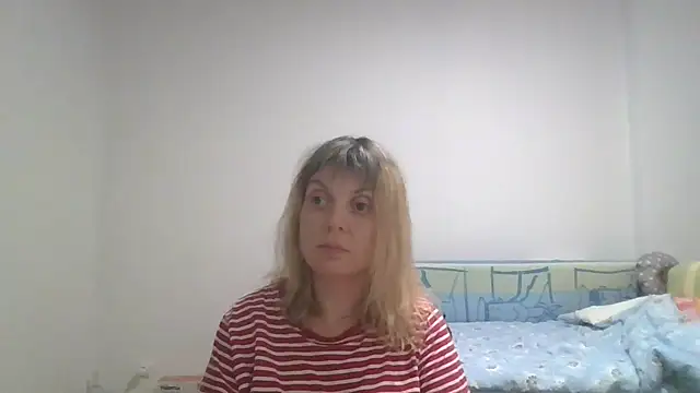 Snapshot of CherieAdair chatting on 12, 11, 2025 CherieAdair online show from 12, 11, 2025