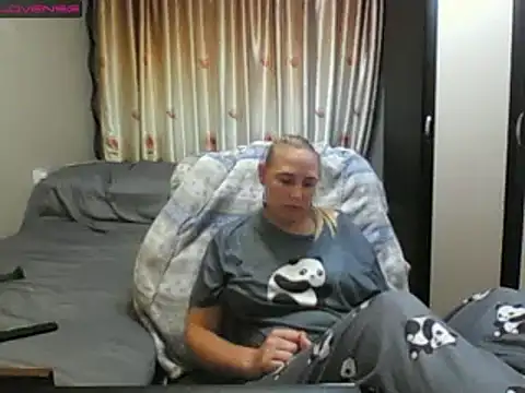 Snapshot of JenniDeep chatting on 22, 6, 2026 JenniDeep online show from 22, 6, 2026