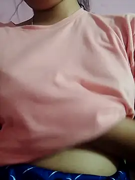 Snapshot of isha_sharma2002 chatting on 1, 6, 2026 isha sharma2002 online show from 1, 6, 2026
