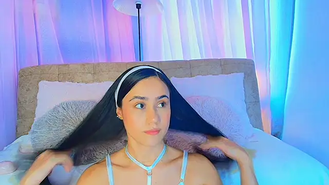 Snapshot of lizzy_kane chatting on 12, 5, 2026 lizzy kane online show from 12, 5, 2026