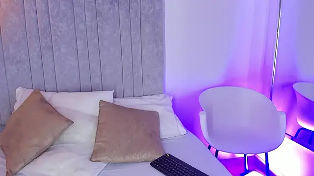 Snapshot of Martina_077 chatting on 9, 2, 2026 Martina 077 online show from 9, 2, 2026