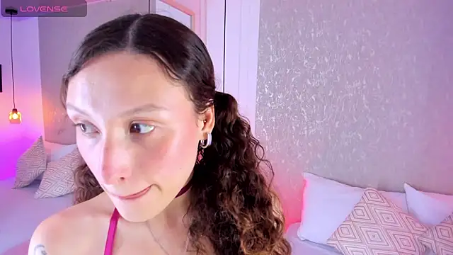 Snapshot of Martina_077 chatting on 16, 4, 2026 Martina 077 online show from 16, 4, 2026