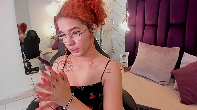 avrilwaynee online show from 18, 11, 2025