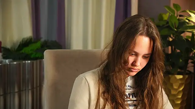 Snapshot of AlesiaTouhey chatting on 17, 11, 2025 AlesiaTouhey online show from 17, 11, 2025