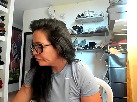 Snapshot of caroline_47 chatting on 27, 4, 2026 caroline 47 online show from 27, 4, 2026