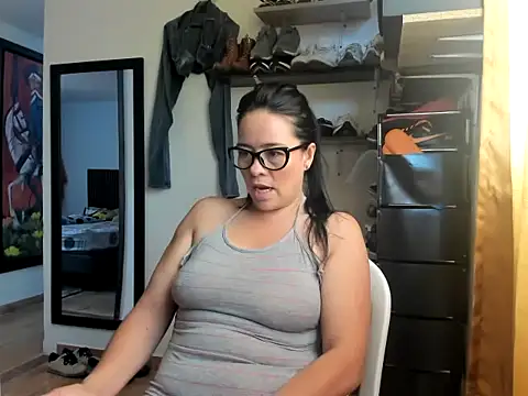 Snapshot of caroline_47 chatting on 22, 5, 2026 caroline 47 online show from 22, 5, 2026