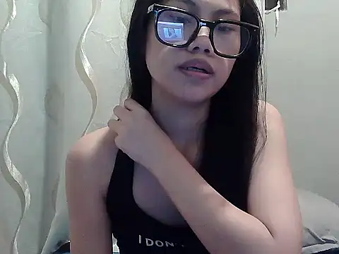 Snapshot of VelvetCharm_pinay chatting on 3, 12, 2025 VelvetCharm pinay online show from 3, 12, 2025