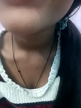 Snapshot of Lisha-14 chatting on 13, 11, 2025 Lisha-14 online show from 13, 11, 2025