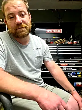 Snapshot of Txweld69 chatting on 5, 12, 2025 Txweld69 online show from 5, 12, 2025