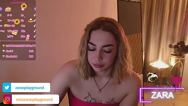 Snapshot of ZarasPlayground chatting on 18, 4, 2026 ZarasPlayground online show from 18, 4, 2026