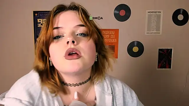 Snapshot of lika_pop chatting on 17, 11, 2025 lika pop online show from 17, 11, 2025