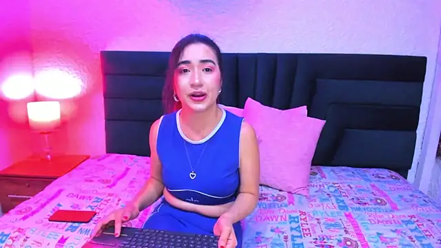 Snapshot of VictoriaRouge_ chatting on 18, 4, 2026 VictoriaRouge online show from 18, 4, 2026
