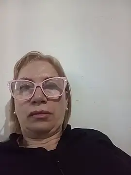 Snapshot of SexyMilf1211 chatting on 17, 6, 2026 SexyMilf1211 online show from 17, 6, 2026
