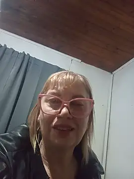 Snapshot of SexyMilf1211 chatting on 4, 7, 2026 SexyMilf1211 online show from 4, 7, 2026