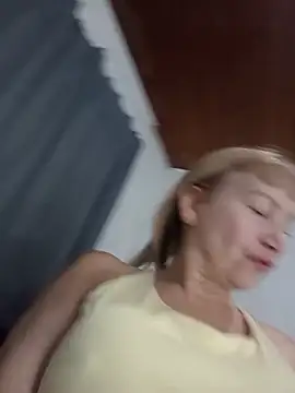 Snapshot of SexyMilf1211 chatting on 26, 7, 2026 SexyMilf1211 online show from 26, 7, 2026