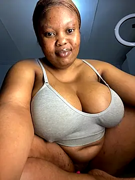 Busty-Sweetheart online show from 26, 11, 2025