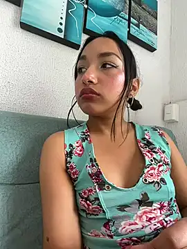 Snapshot of Lianna_Smith_ chatting on 19, 12, 2025 Lianna Smith online show from 19, 12, 2025