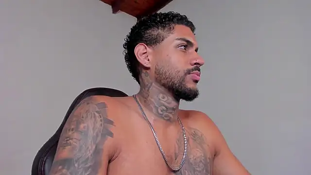 LuigiVitale 1 online show from 16, 12, 2025