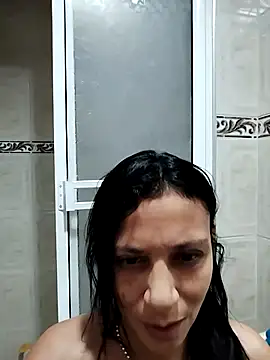 Snapshot of Queen_evaluna chatting on 26, 11, 2025 Queen evaluna online show from 26, 11, 2025