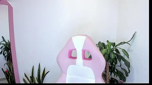 SOFIA SWEETT22 online show from 5, 12, 2025