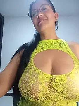 Snapshot of CelesteAlvarez1989 chatting on 6, 6, 2026 CelesteAlvarez1989 online show from 6, 6, 2026