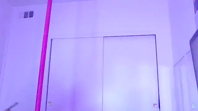 Mistresslucyxxx online show from 8, 1, 2026