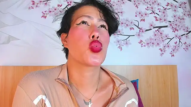 Snapshot of Laura_Torress chatting on 21, 7, 2026 Laura Torress online show from 21, 7, 2026
