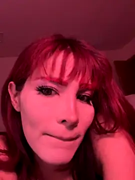 Snapshot of Blacktrinity chatting on 23, 11, 2025 Blacktrinity online show from 23, 11, 2025