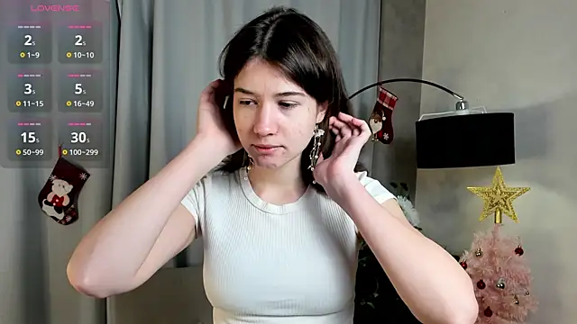 Snapshot of MarilynMun chatting on 14, 1, 2026 MarilynMun online show from 14, 1, 2026