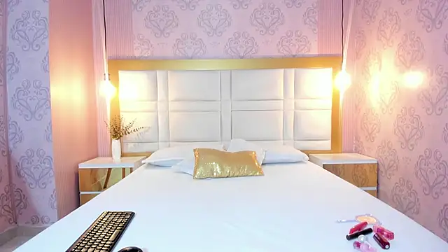 Snapshot of arietta_skinny chatting on 19, 3, 2026 arietta skinny online show from 19, 3, 2026