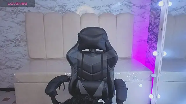 Maleja v  online show from 20, 11, 2025