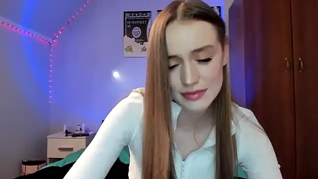 tinyglow online show from 22, 4, 2026