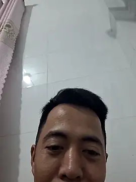 Snapshot of Hoang58236 chatting on 15, 11, 2025 Hoang58236 online show from 15, 11, 2025