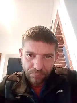 Snapshot of Motosz chatting on 17, 11, 2025 Motosz online show from 17, 11, 2025