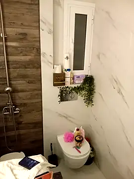 Snapshot of cleopatravodos chatting on 23, 12, 2025 cleopatravodos online show from 23, 12, 2025