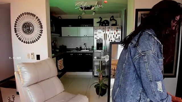 sofiasexhot online show from 11, 11, 2025